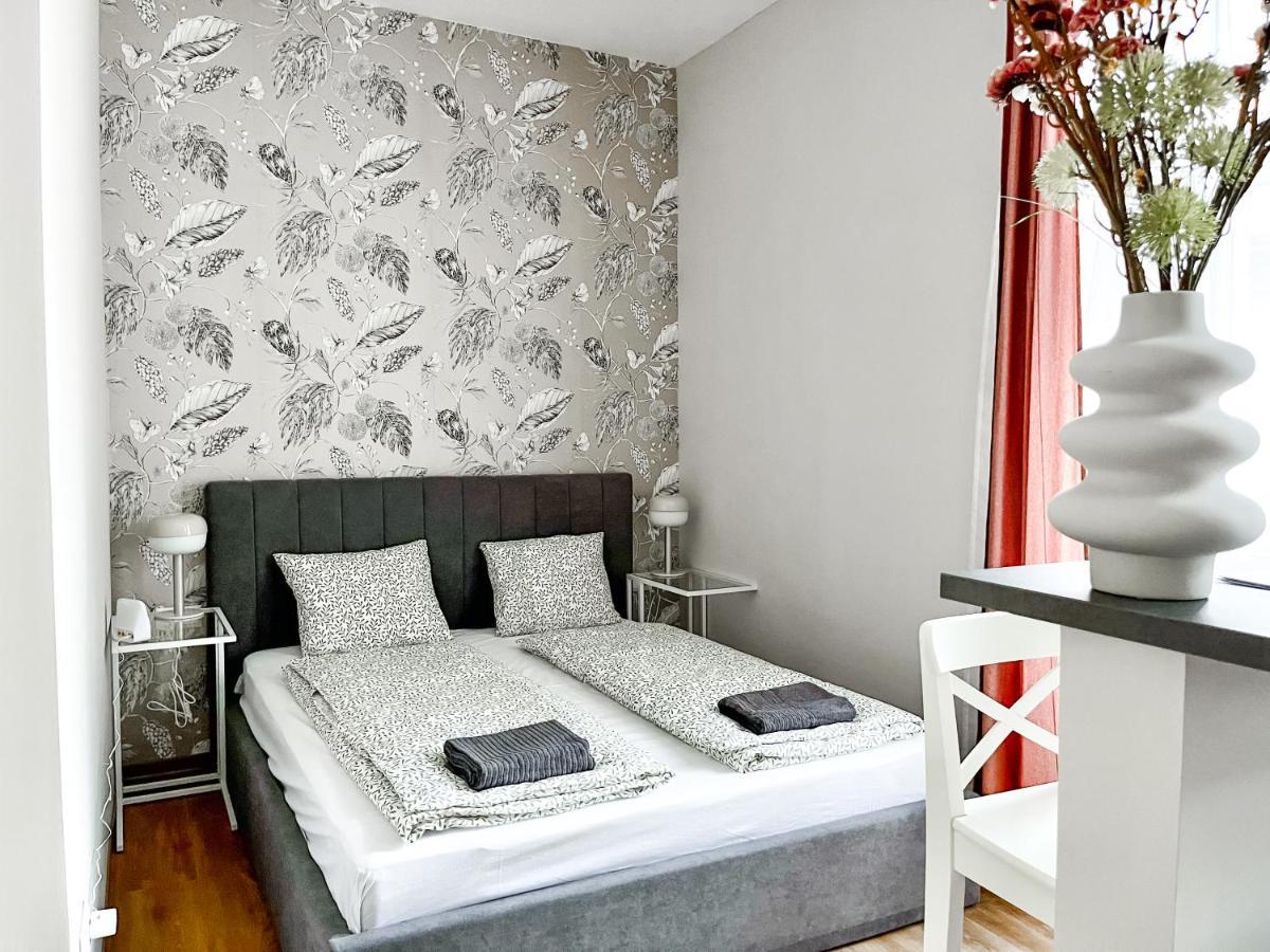 T32 Central Modern Suites Budapeste Exterior foto