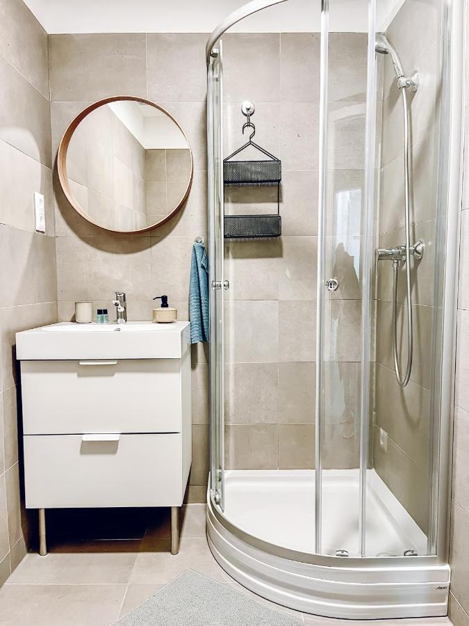 T32 Central Modern Suites Budapeste Exterior foto