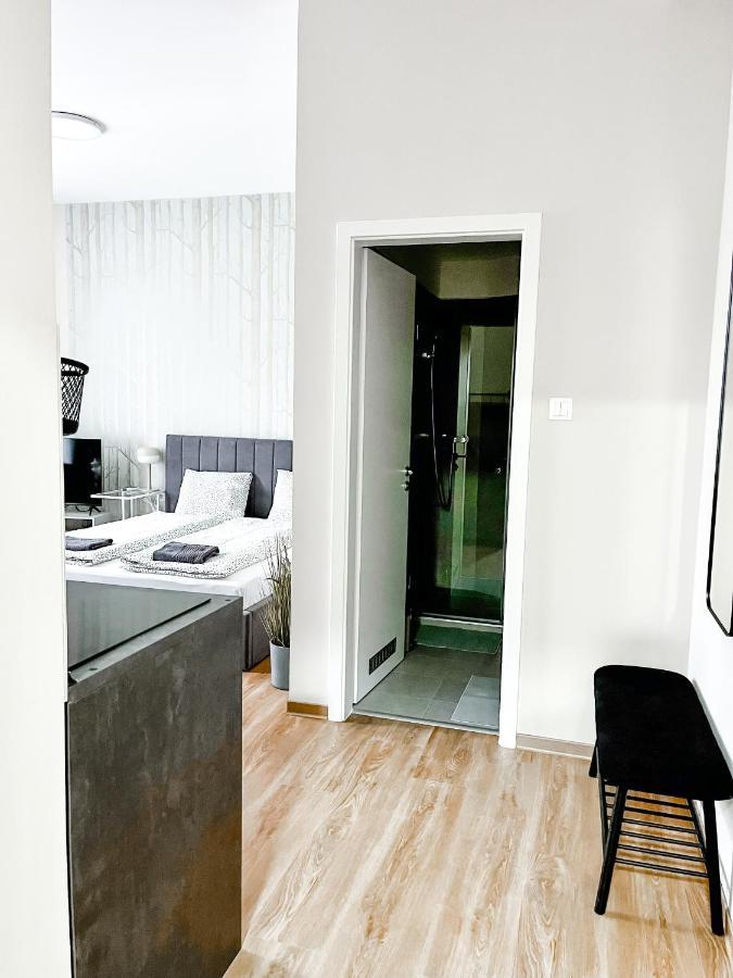 T32 Central Modern Suites Budapeste Exterior foto