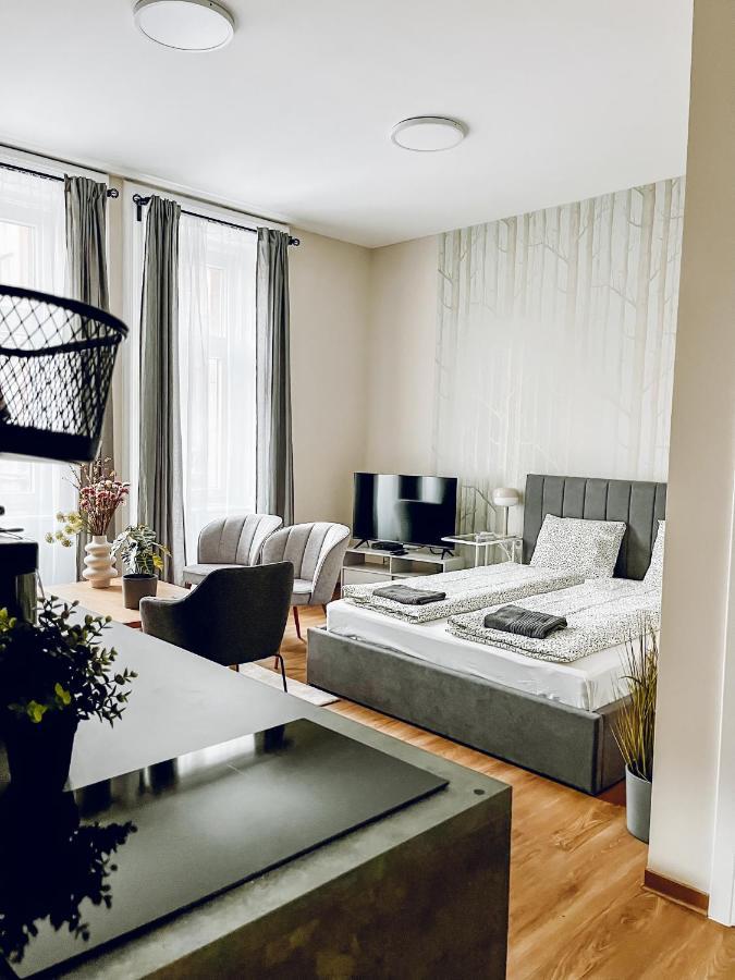 T32 Central Modern Suites Budapeste Exterior foto